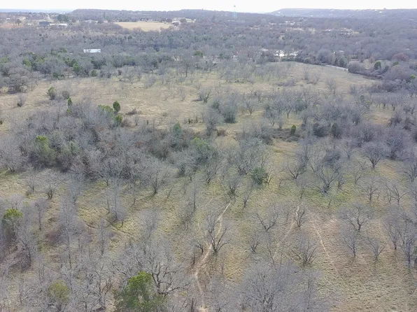 Shattles Rd, Mineral Wells, TX 76067