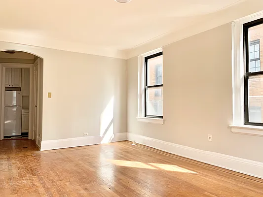 Rented by Arwell Realty | media 9