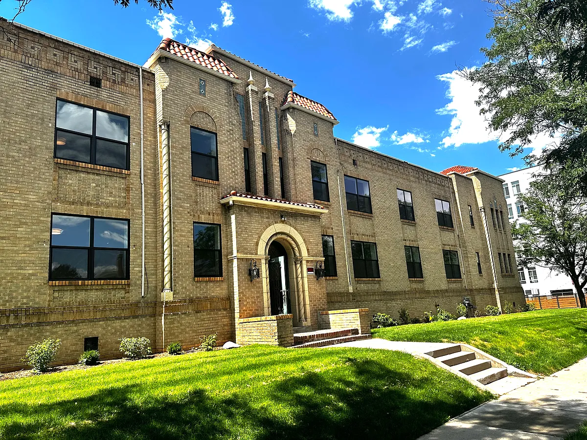 Building Photo - 1273 N Cook St #10