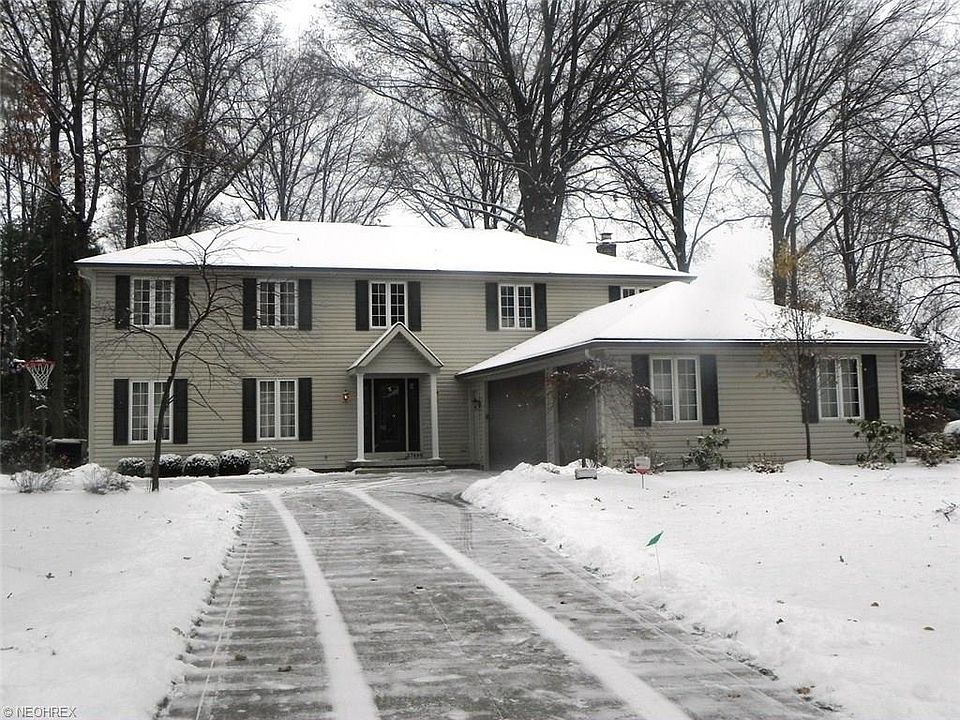 1st image of 27444 Hemlock Dr