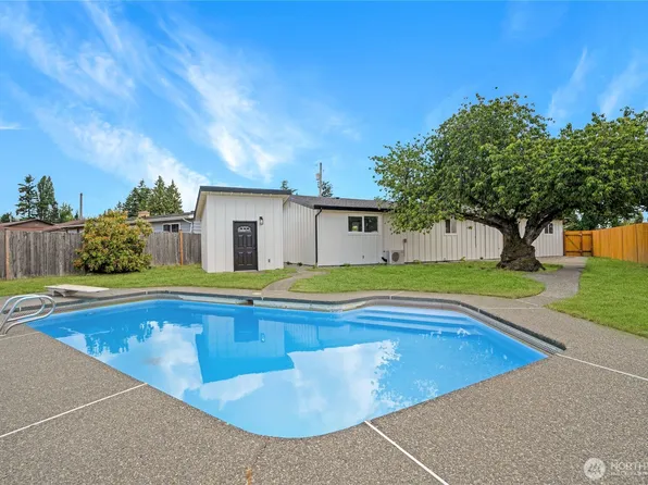 17225 35th Avenue S, SeaTac, WA 98188
