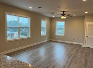 81 S 3rd St. Apt. 204 Mt. Wolf, Pa 17347 **Flats On 3rd**, Mount Wolf, PA 17347