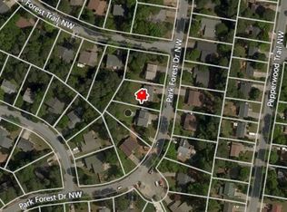 1014 Park Forest Dr, Lilburn, GA