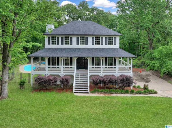 1424 E Whirlaway Cir, Helena, AL 35080