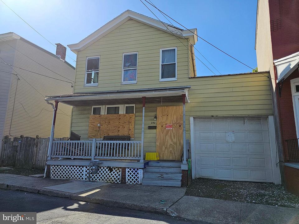 1st image of 250 Washington St