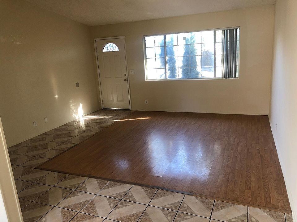1st image of 1033 W Holguin St