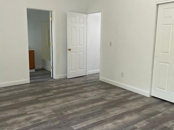 reno-nevada-66464207 picture