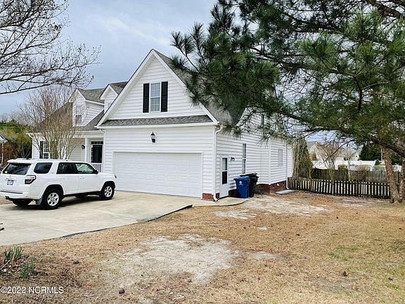 3rd image of 632 Milton Dr
