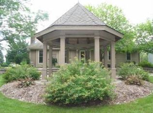 304 W Lilac Ln, Grafton, WI 53024