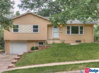 6815 Ogden St, Omaha, NE 68104
