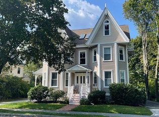 40 Chestnut St #3, Andover, MA 01810