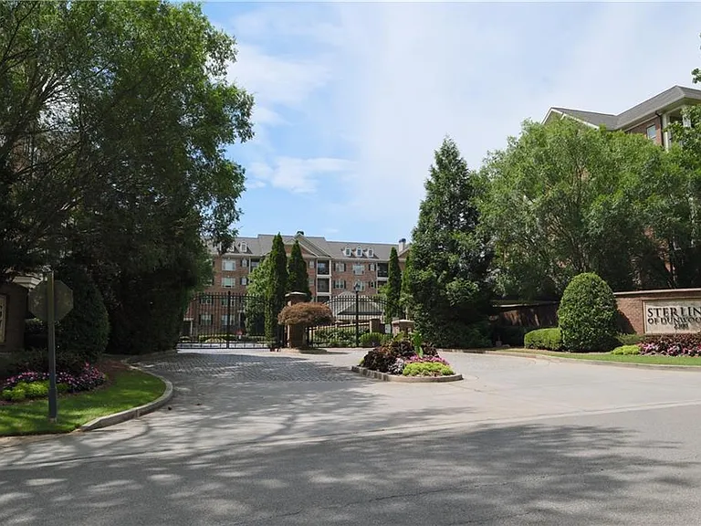 2300 Peachford Rd #2203 — Photo 19
