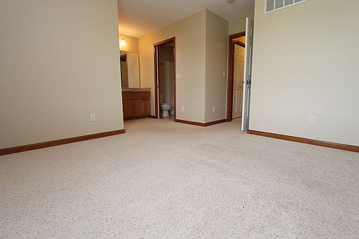 3rd image of 18308A Barrington Dr