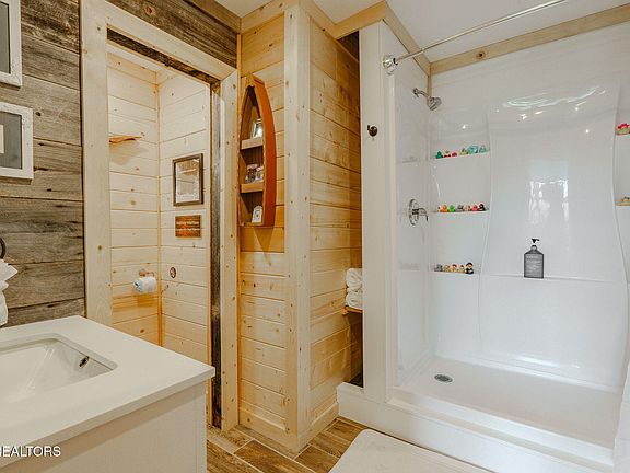 43rd image of this home