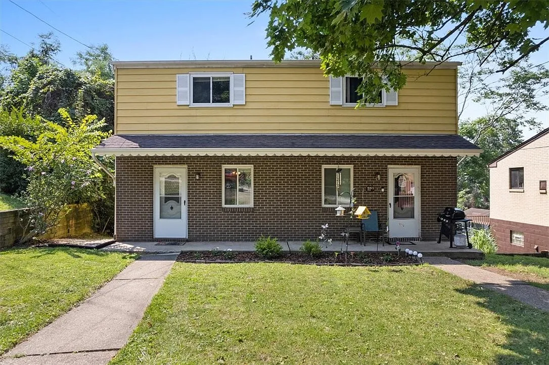 11 Heights Dr photo 1