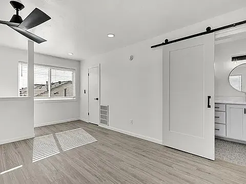 11550 N May Ave #206 — Photo 4