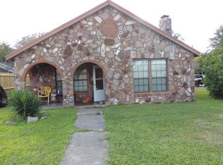 223 N Benavides St #A, Port Lavaca, TX 77979