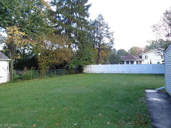 3rd image of 22676 Westwood Ave