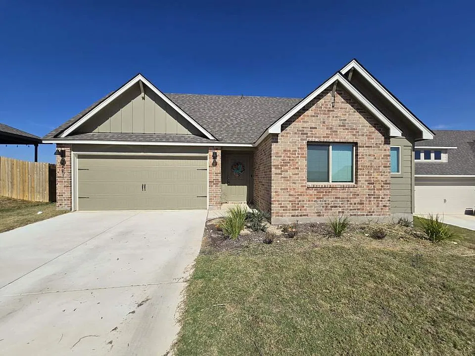 2551 Muscovy Dr