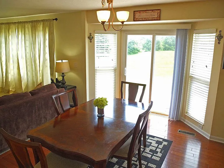 3 Shady Pines Ave — Photo 16