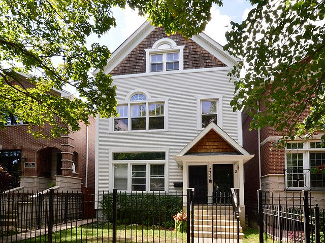 1st image of 3722 N Marshfield Ave #2