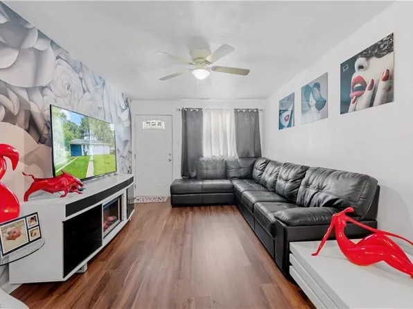 208 York Dr, Portsmouth, VA 23702