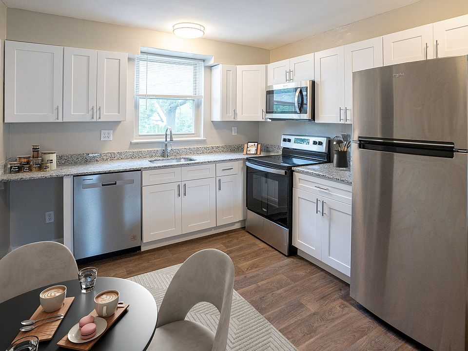 Summit Court Bala Cynwyd, PA
