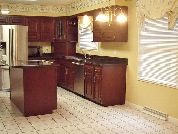 4th image of 5409 Autumnwood Dr