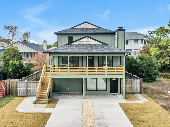 917 Riptide Lane, Carolina Beach, NC 28428