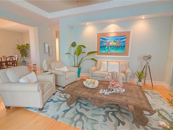 4th image of 379 Dolphin Shores Cir