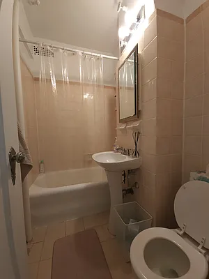Rented by Green Home NY Realty LLC | media 9