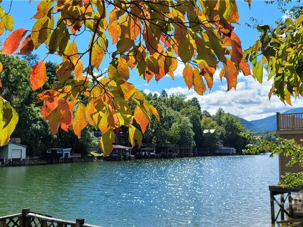 119 Edwards Poin #13/14, Lake Lure, NC 28746