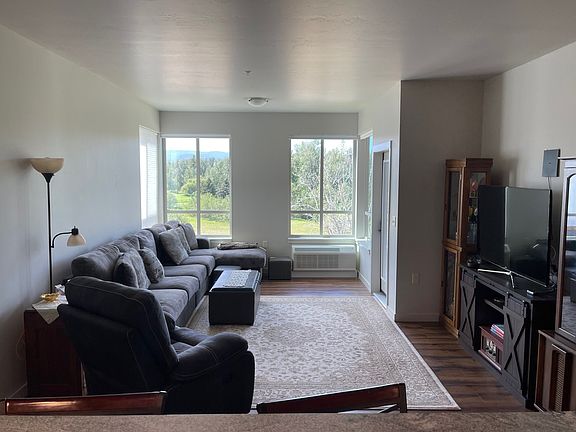 4th image of 100 Woodlands Way Unit S410