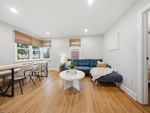 5th image of 166 Bond St