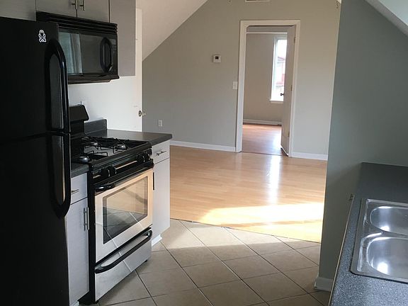 2nd image of 2166 W 34th Pl #Up