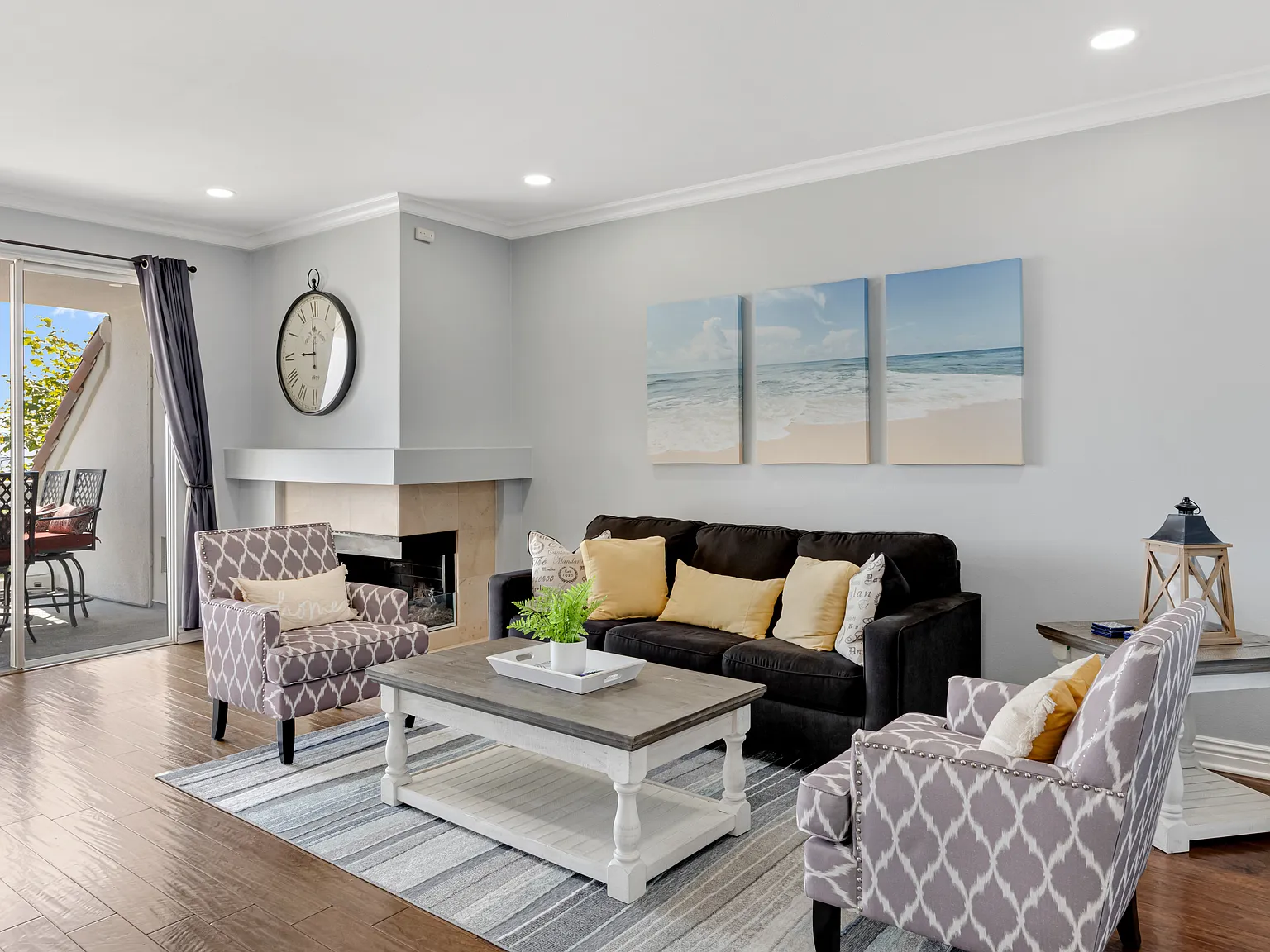 2 bed, 2.5 bath, 1740 sqft, $6,000 — Photo 3