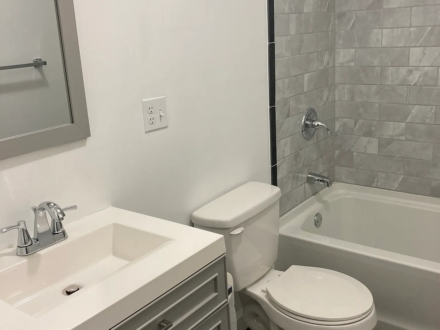 2 bed, 1000 sqft, $1,200 — Photo 4