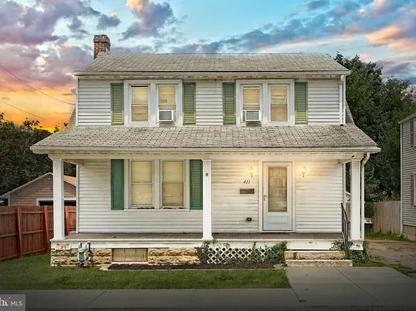 411 W Elm Ave, Hanover, PA 17331