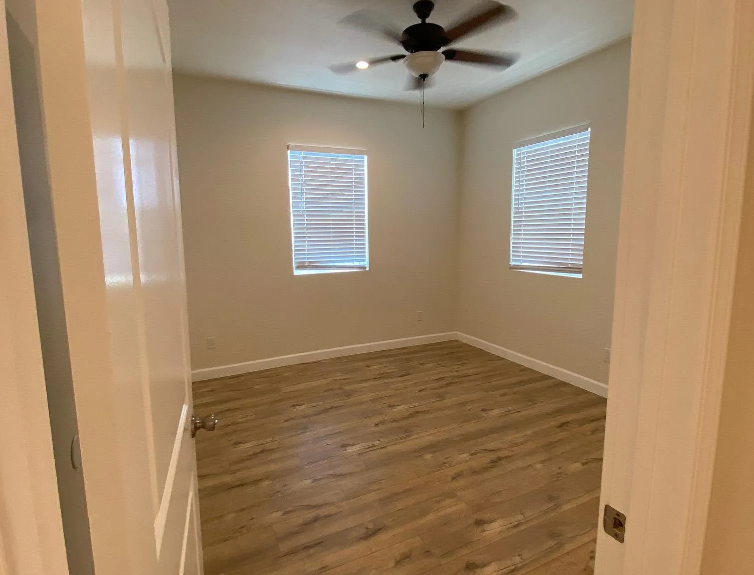 2508 Naomi Ave — Photo 3