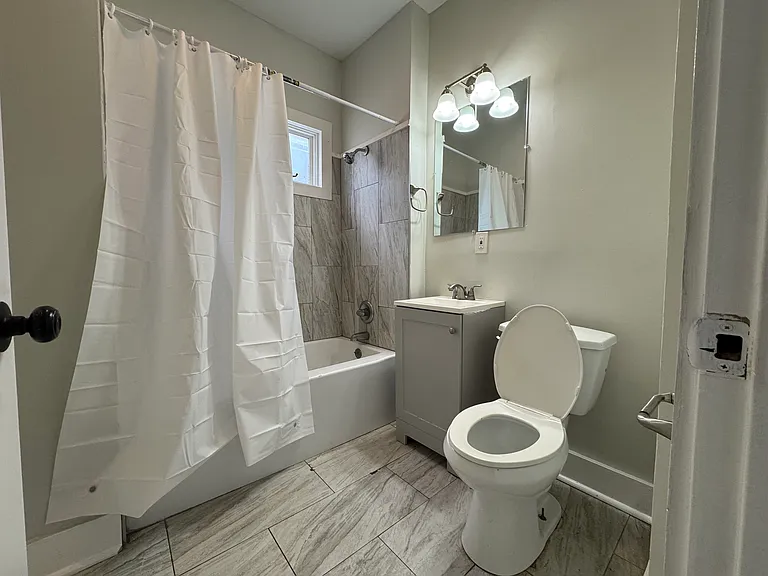 162 Sheffield Ave #B2 — Photo 5