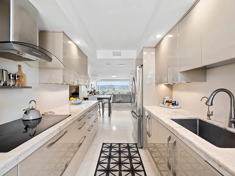 939 Coast Blvd — Photo 8