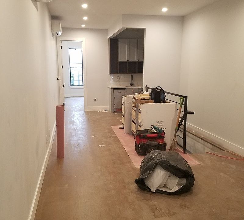 1st image of 331 Vernon Ave #1A