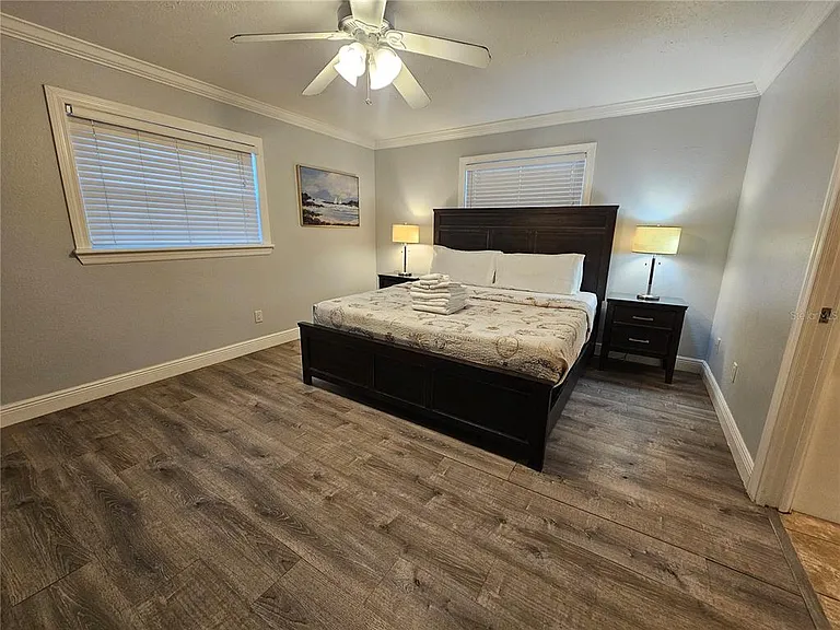 2130 Pinehurst St — Photo 10