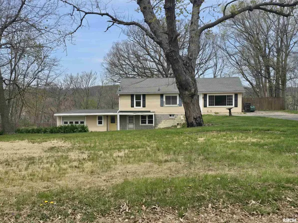 121 Brow Dr, East Peoria, IL 61611