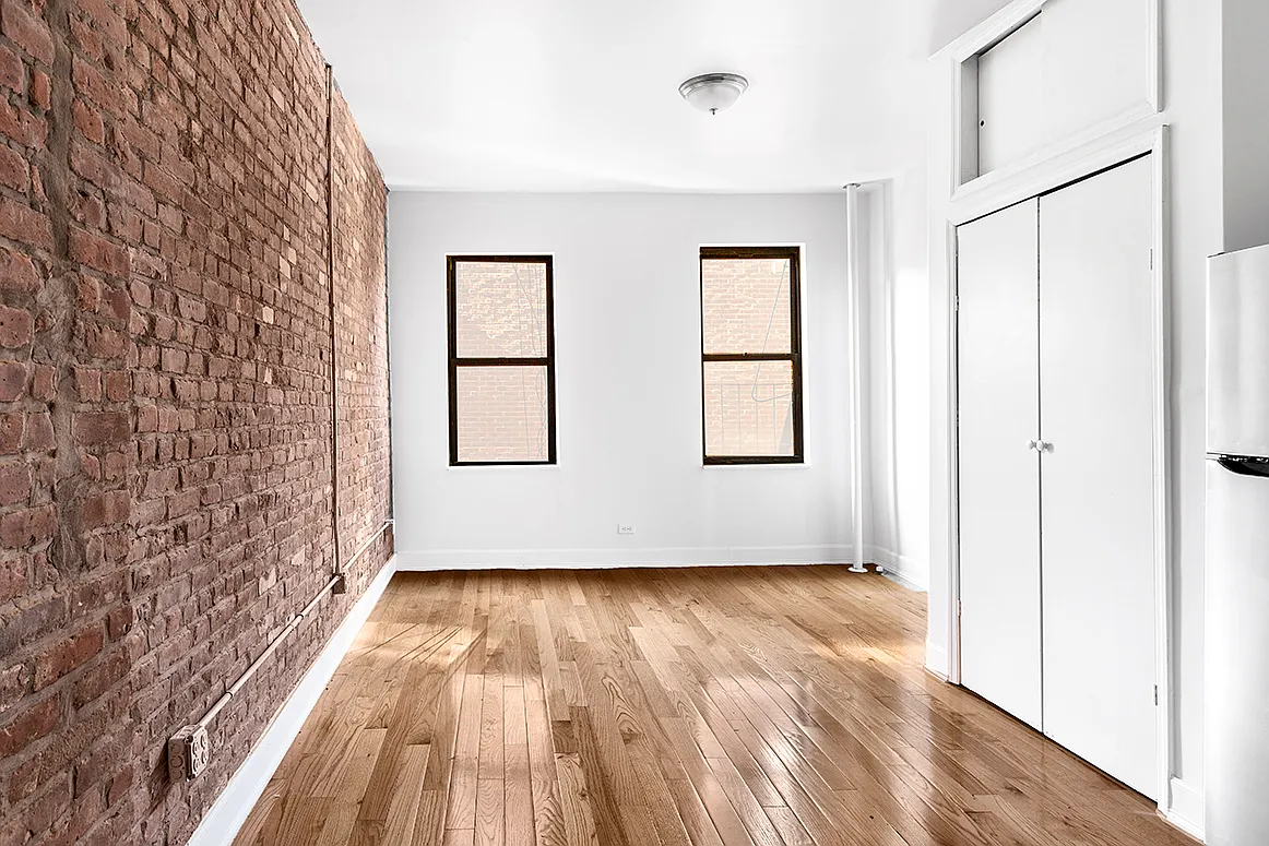 204 Spring Street — Photo 1