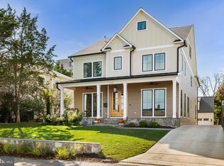 2134 N Stafford St, Arlington, VA 22207