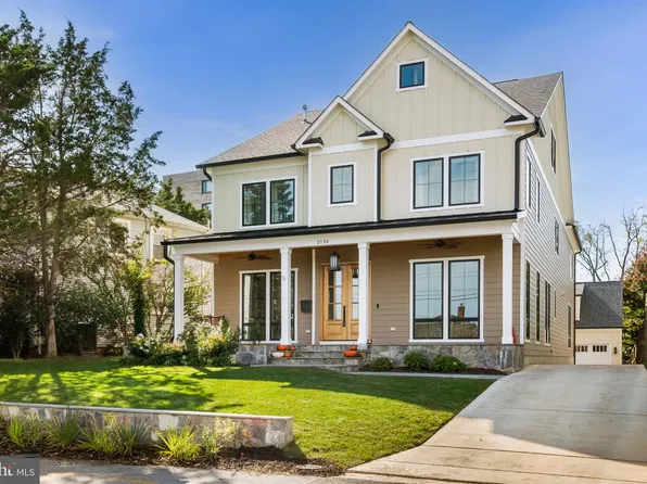 2134 N Stafford St, Arlington, VA 22207