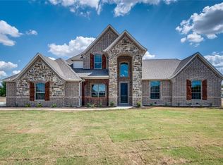 420 Tristin Ln, Waxahachie, TX 75167