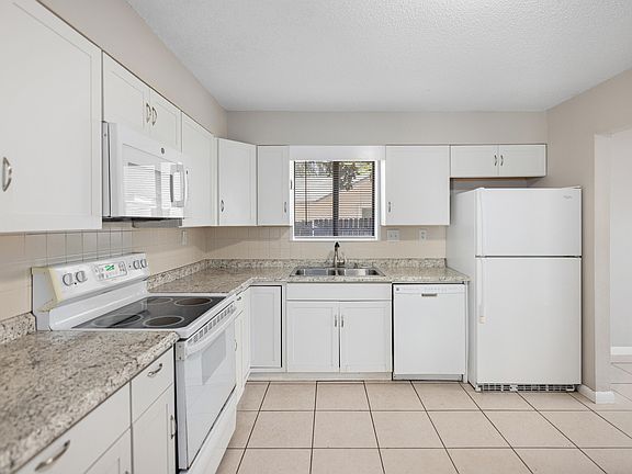 5th image of 644 Caribbean Way