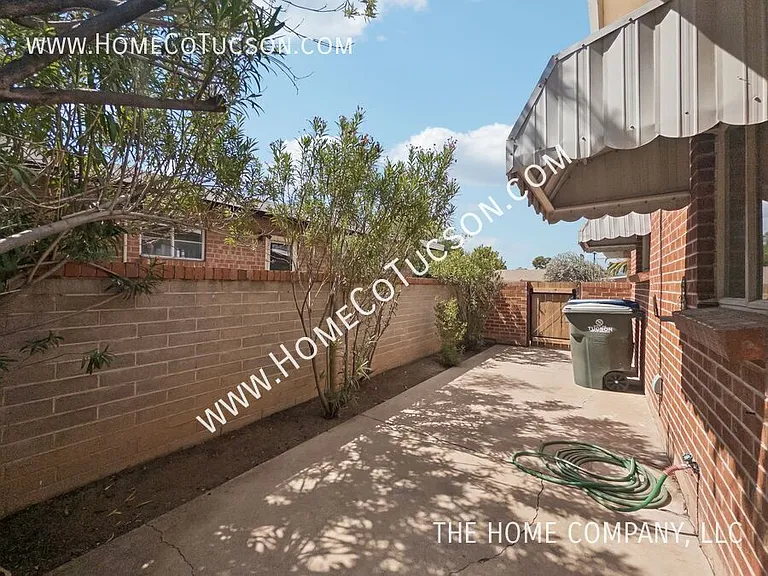 3236 E Hawthorne St — Photo 25